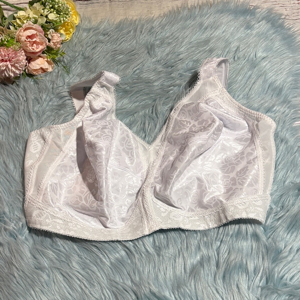 Playtex 18 Hour Original Comfort Strap Wirefree Bra White sz 44DDD